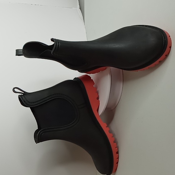 Esmara- - Rubber Rain Ankle Bootie w,/Lug Sole -Italian made -Black/Orange -NWOT - Picture 8 of 10